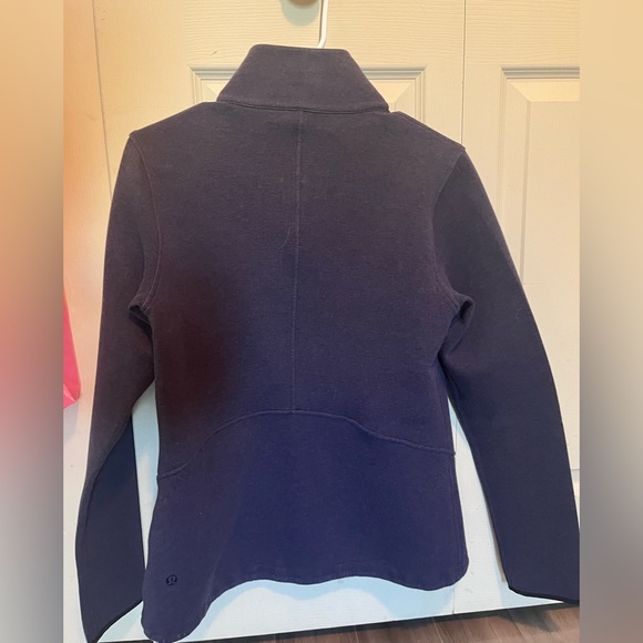 Lululemon jacket - Picture 4 of 7